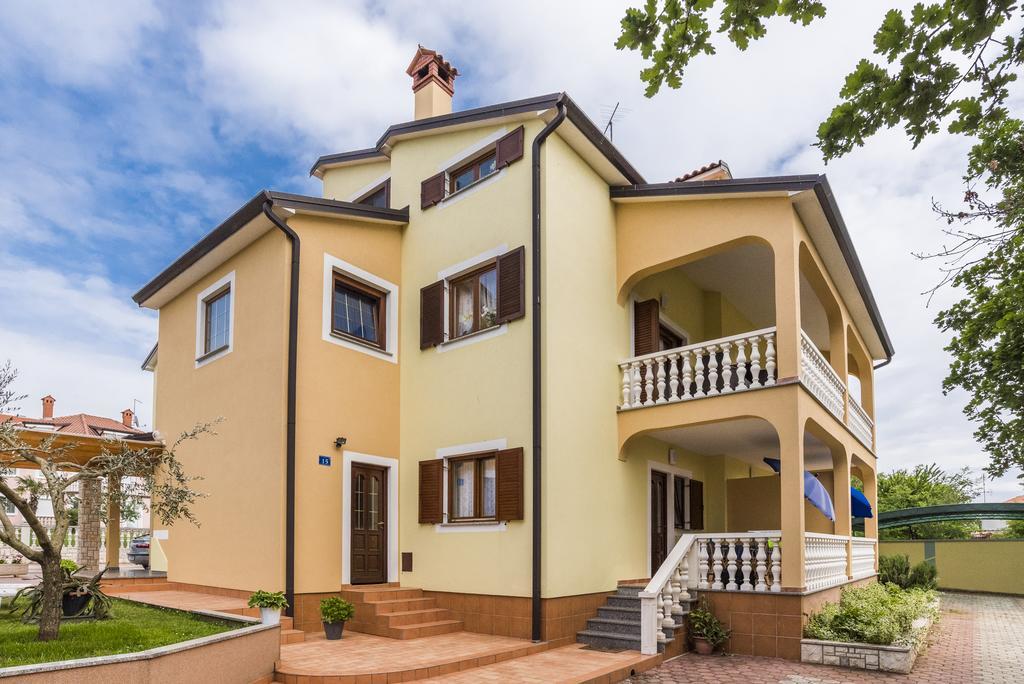 Apartments Catic Umag Exterior foto